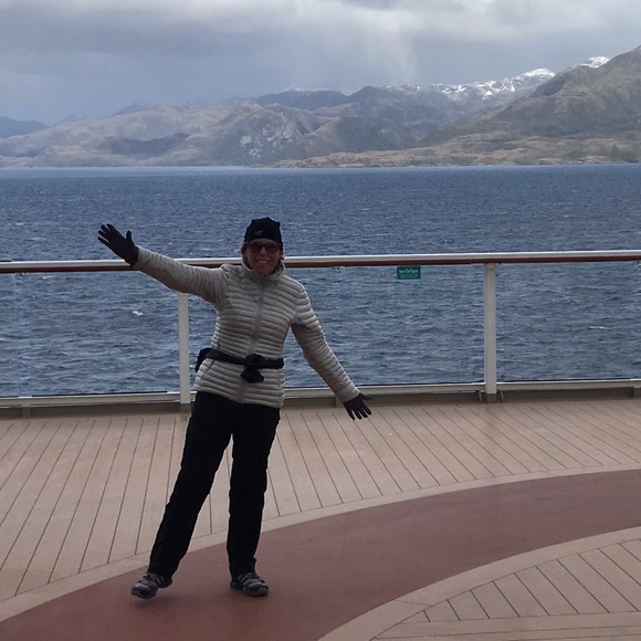 Meet your Posher, Natacha - Picture 2 of 5